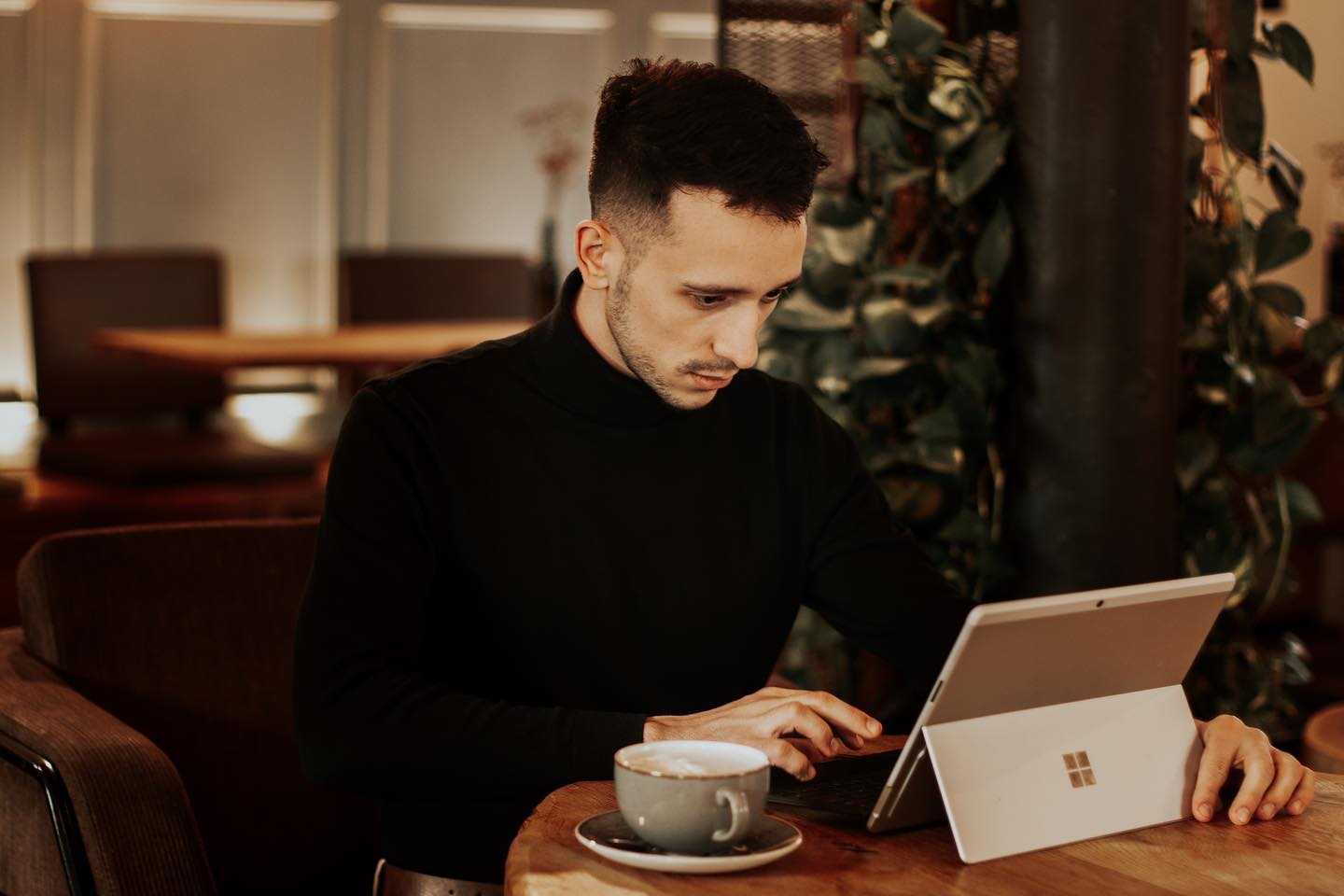 unsplash.com/@reddfrancisco