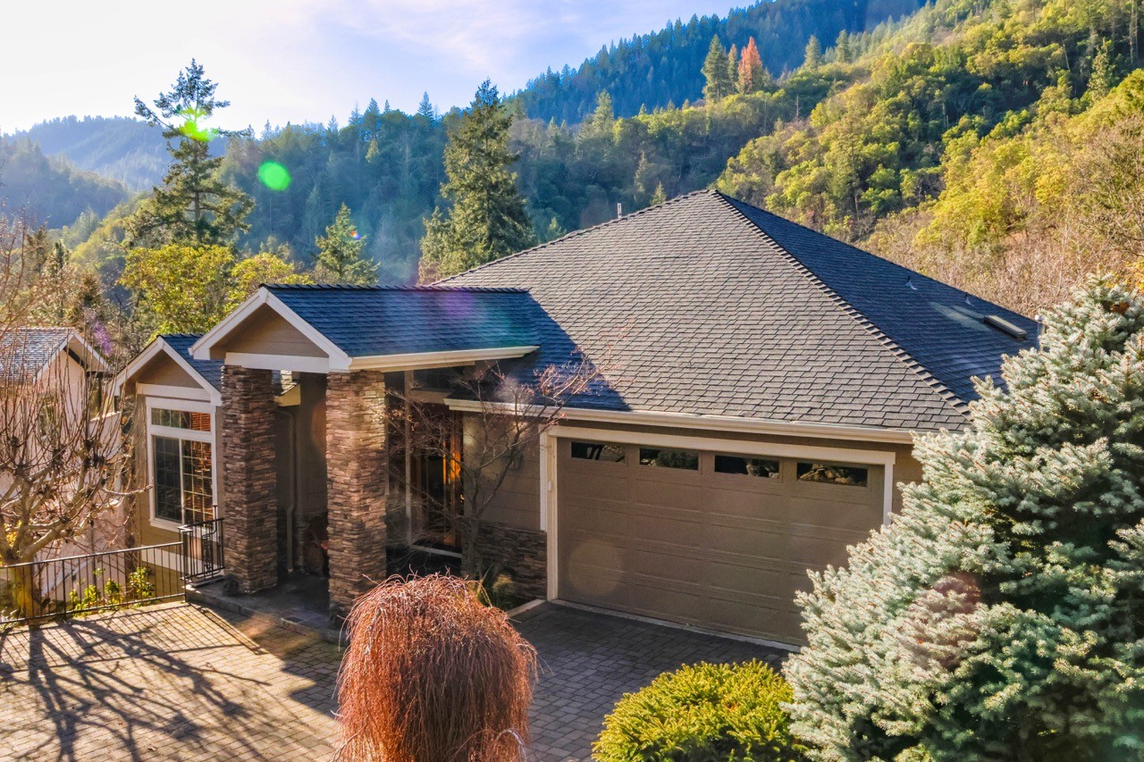 Exterior photograph 10