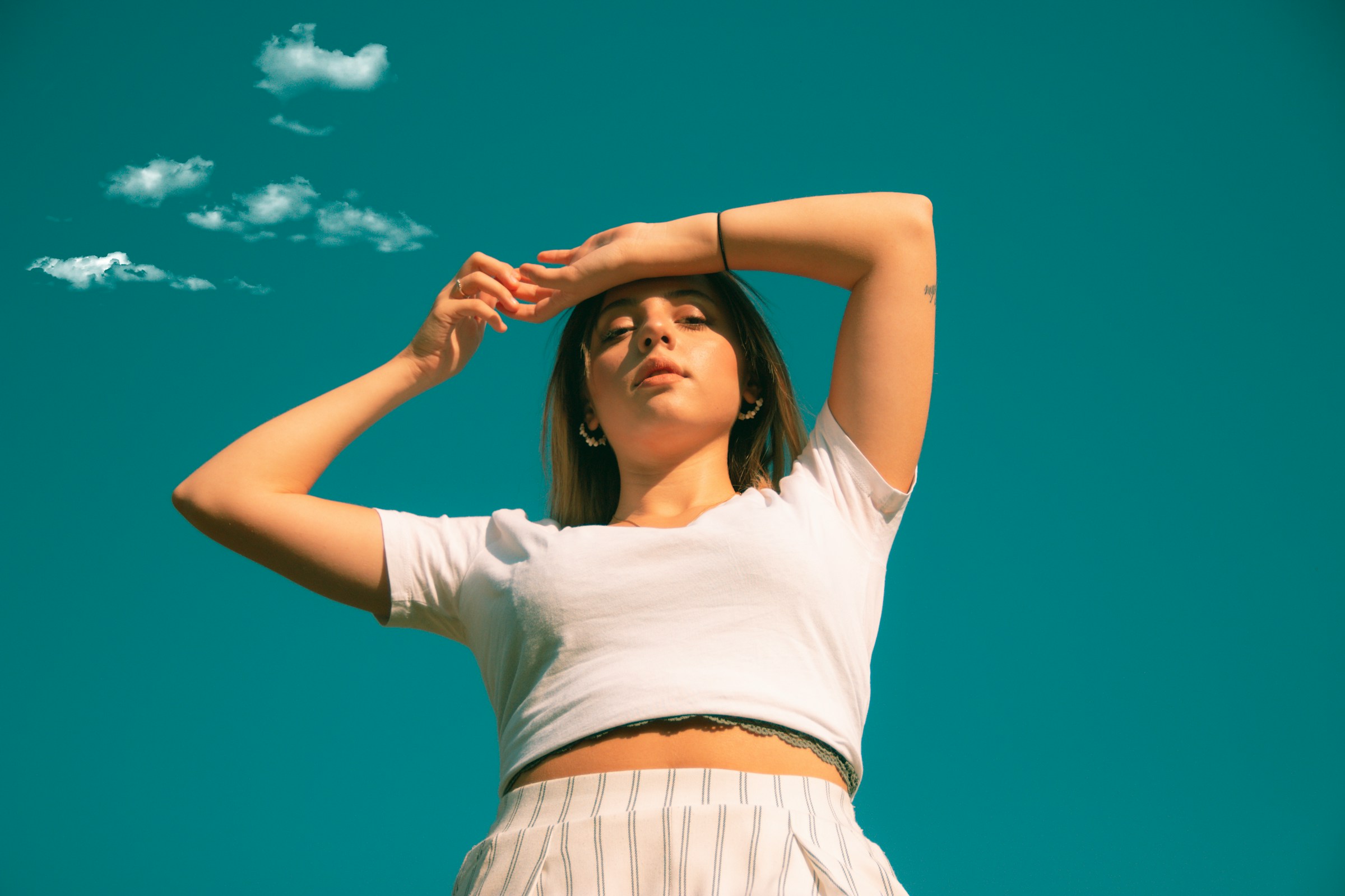 woman with white shirt - Best Color Combinations