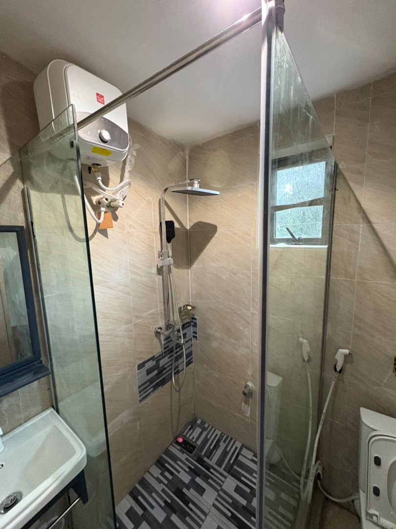 Authentic Exclusive Gold Coast Hotel & Suites photograph