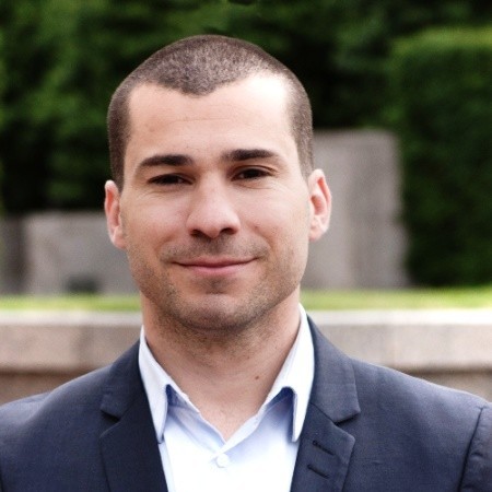 Emeric Vallespi, Responsable Relation Clients • Médoucine