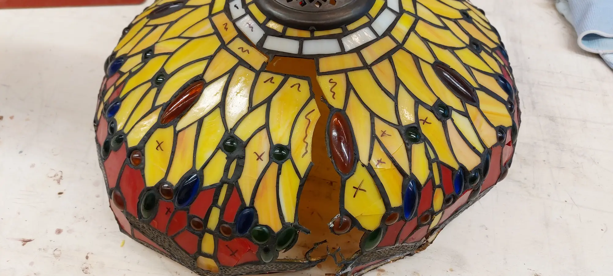 Tiffany lampenkap - tijdens restauratie
