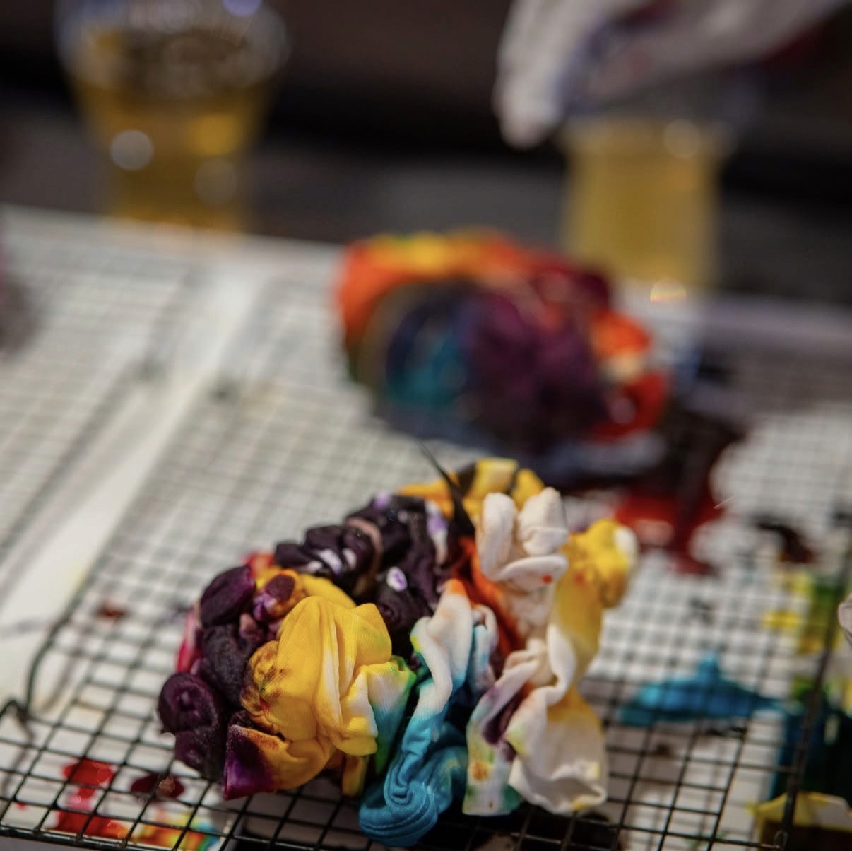  Live musician playing guitar