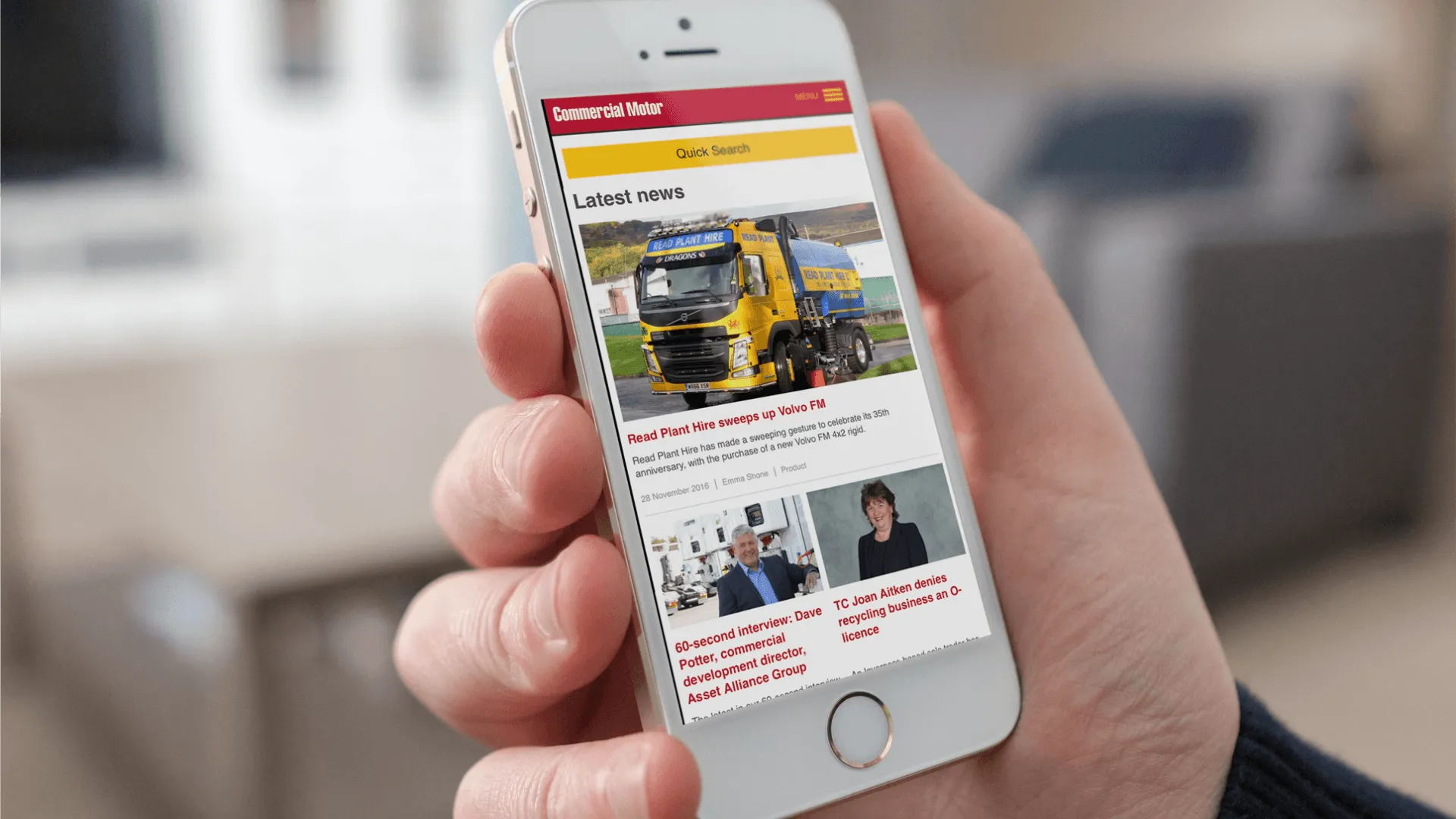Commercial Motot's website on mobile