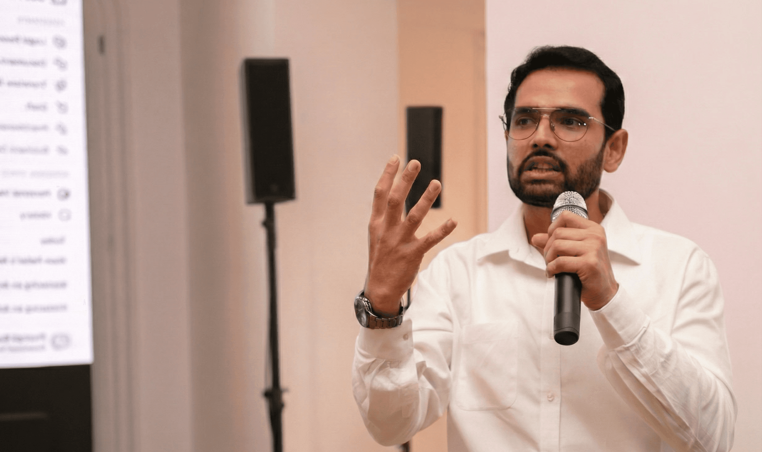 Ayushman teaching the fundamentals of AI for business leaders, emphasizing a no-code, no-maths approach. Engage with Ayushman, CEO and founder of NeuralSpace, through interactive sessions tailored for leaders and decision-makers. Discover how AI can transform business strategies without the need for coding or mathematical expertise. Join Ayushman’s masterclass to explore AI's potential with simplicity and clarity.