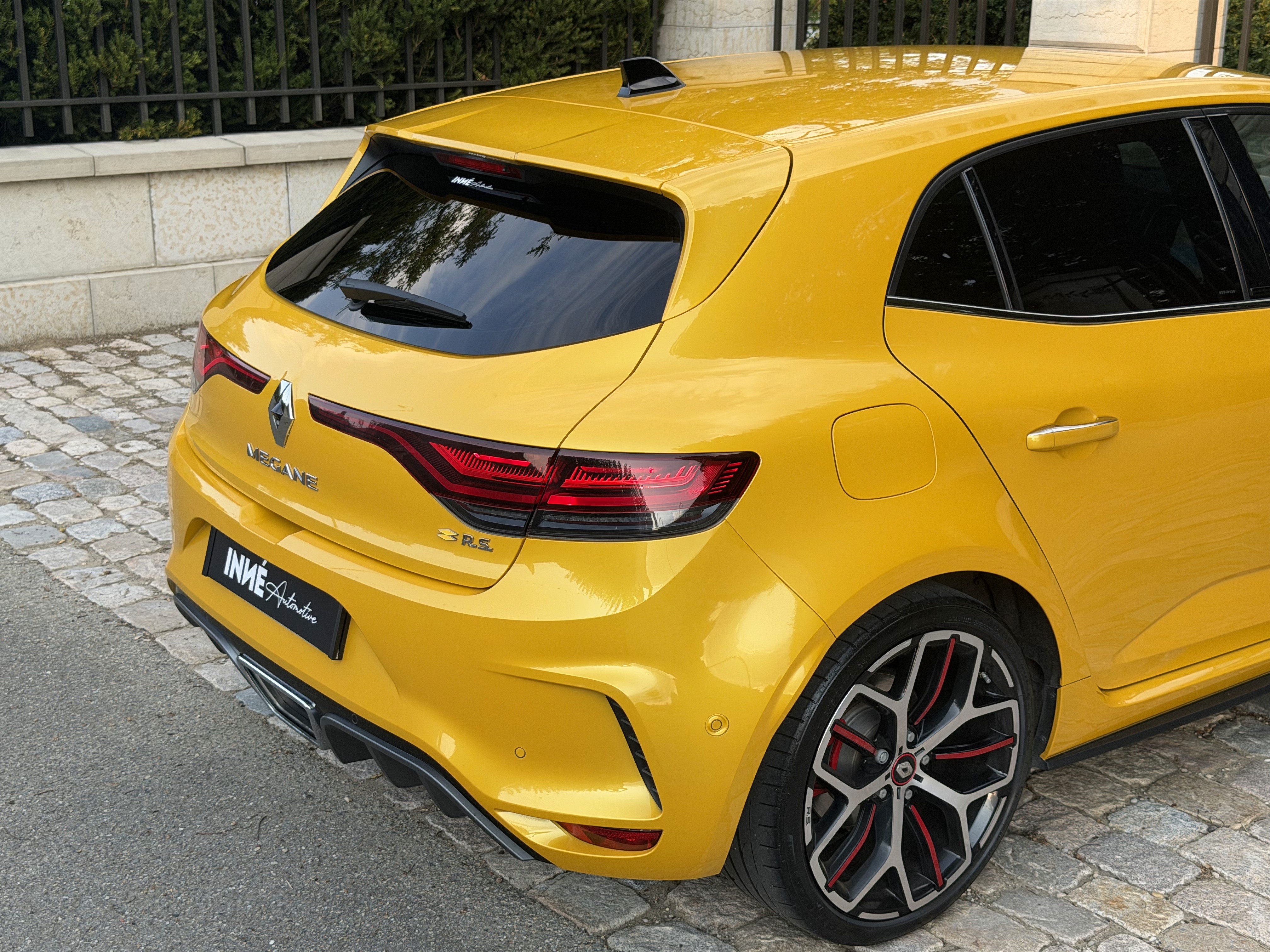 megane-4rs-trophy-phase2-jaune-sirius-recaro-bose-jerez-inneautomotive-vienne-38200-lyon
