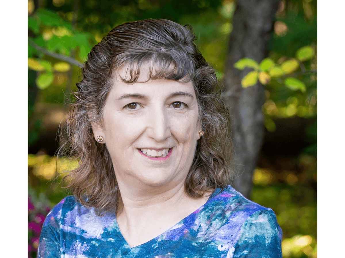 Mindy Holland, “Mindy the Book Yenta.”
