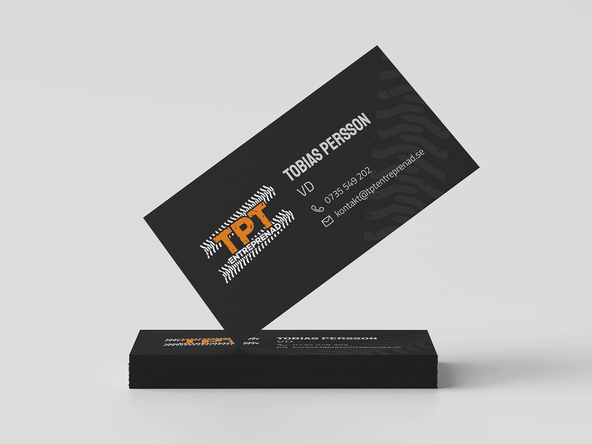 En hög med visitkort