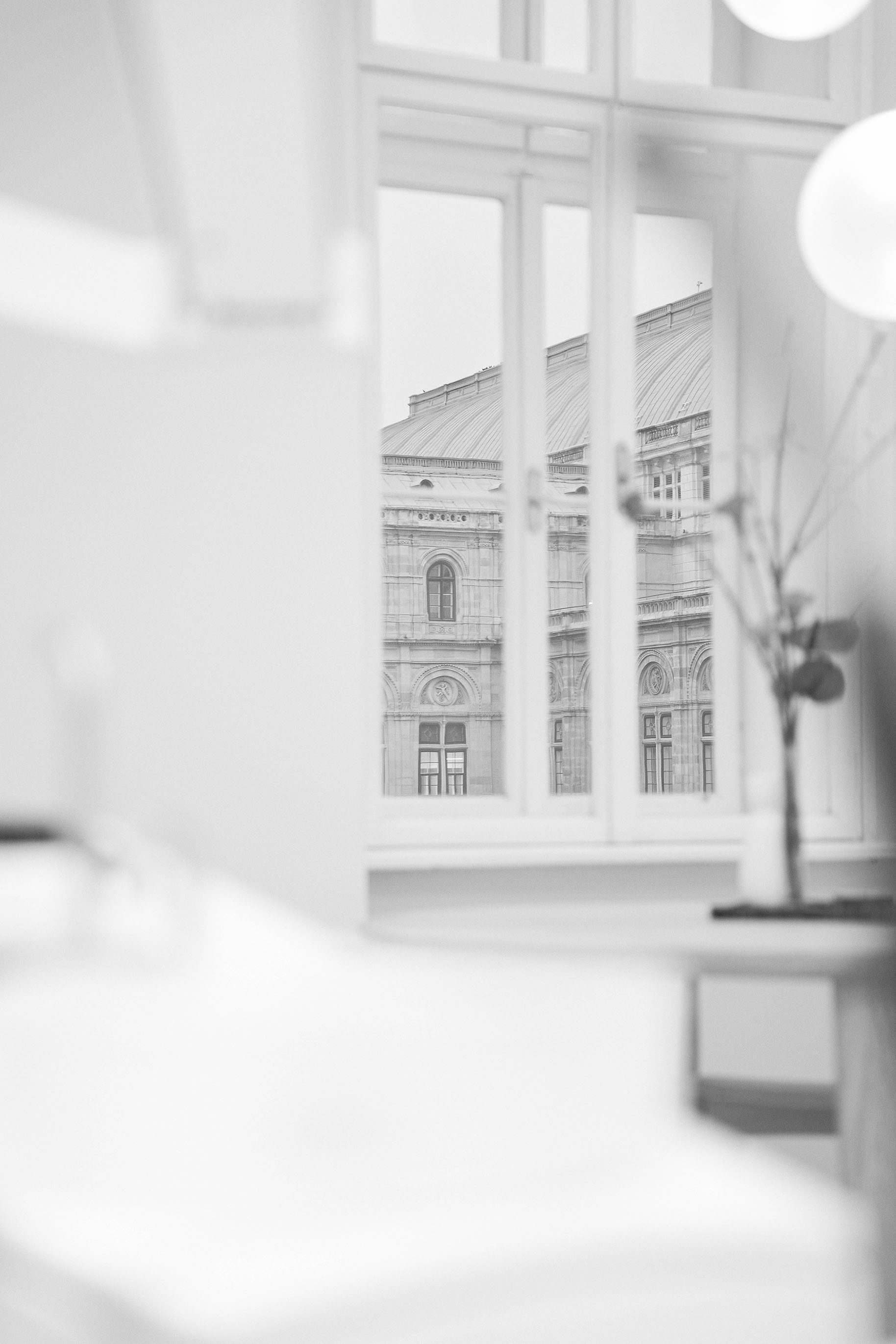 Woman aesthic photo with sunshine