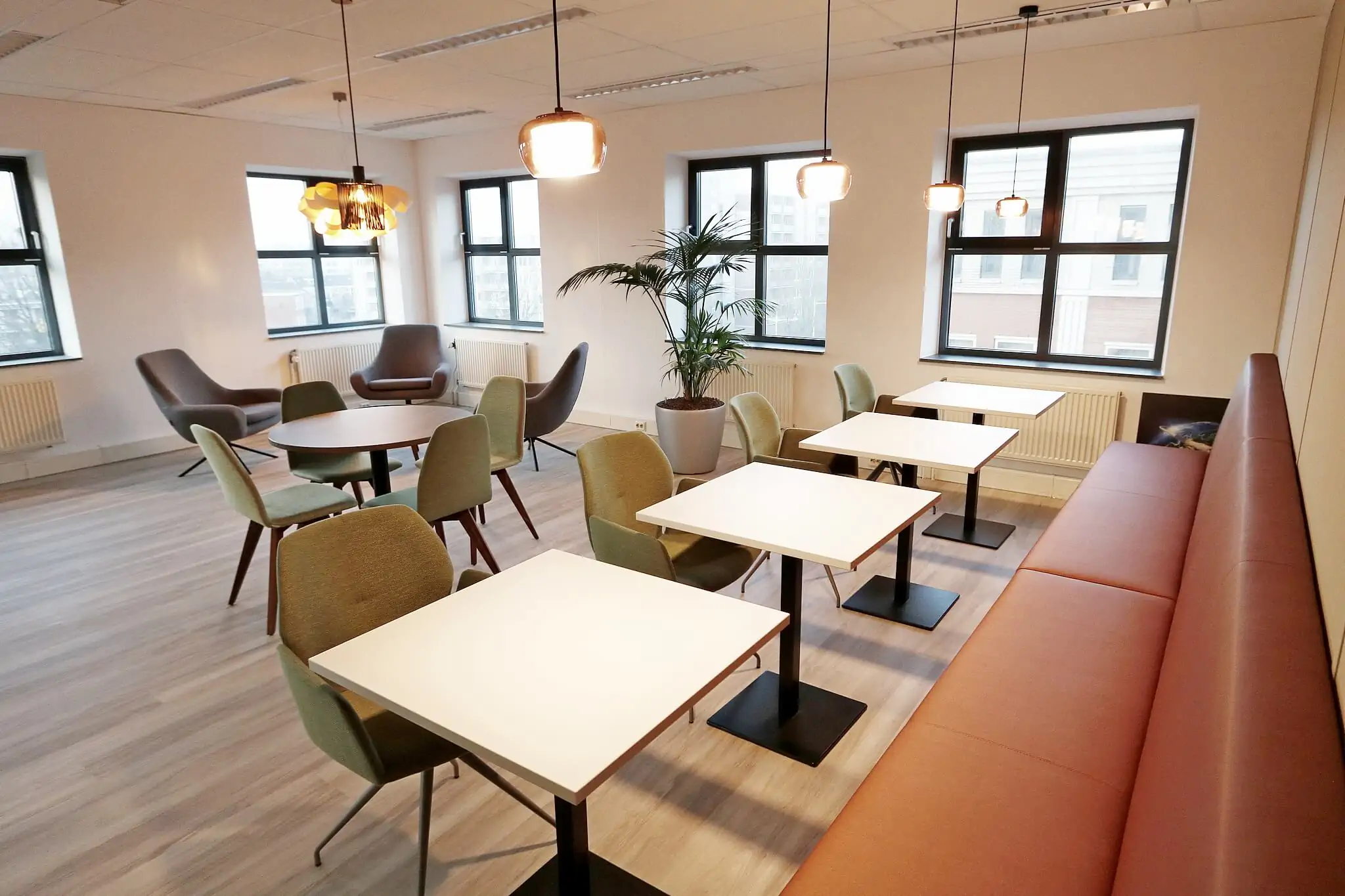 Nieuwe kantoorinrichting Bavinckhouse door Perla