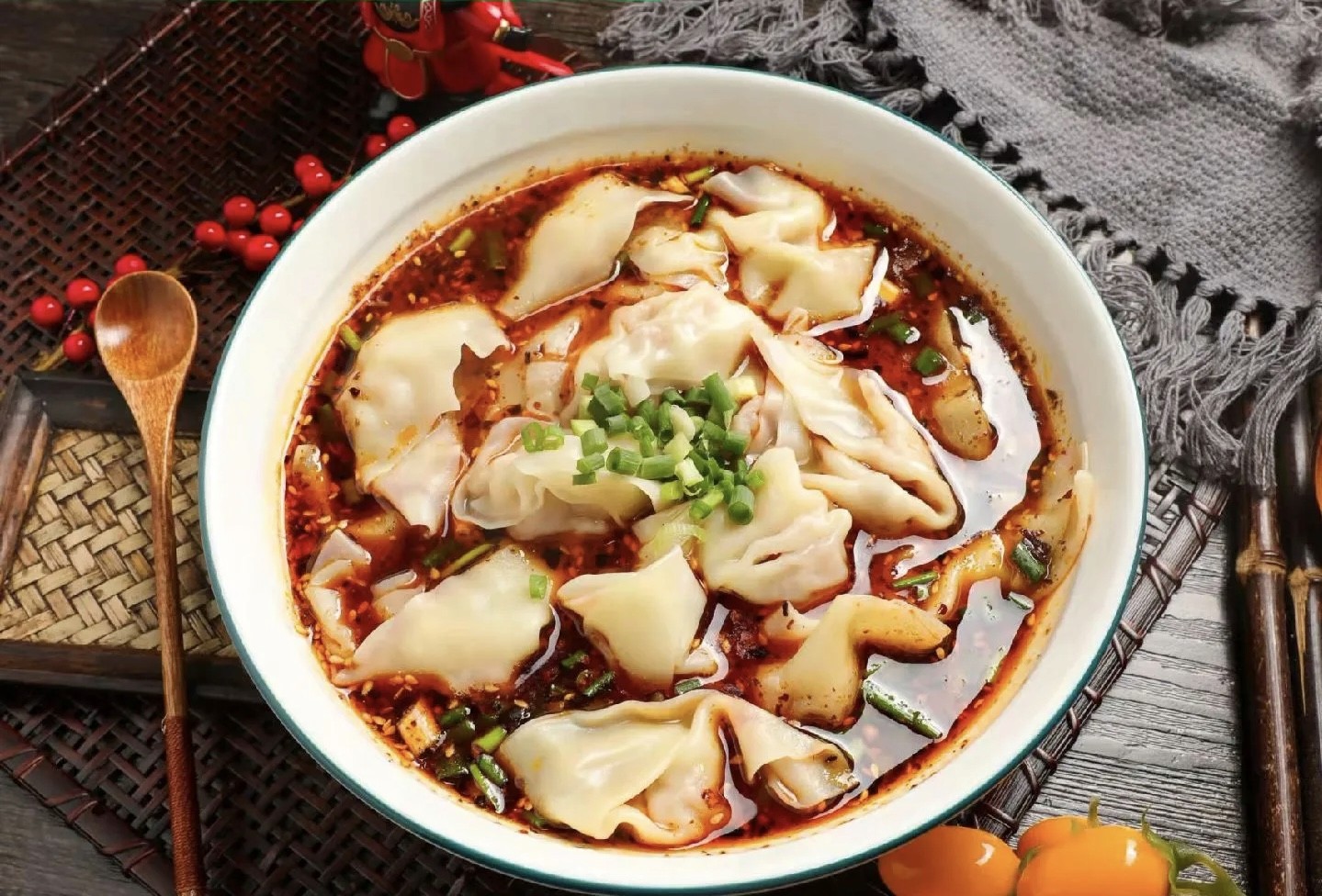 Spicy Wonton, a famous street food in Chengdu
