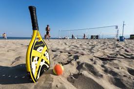 Beach tennis Trébeurdedn