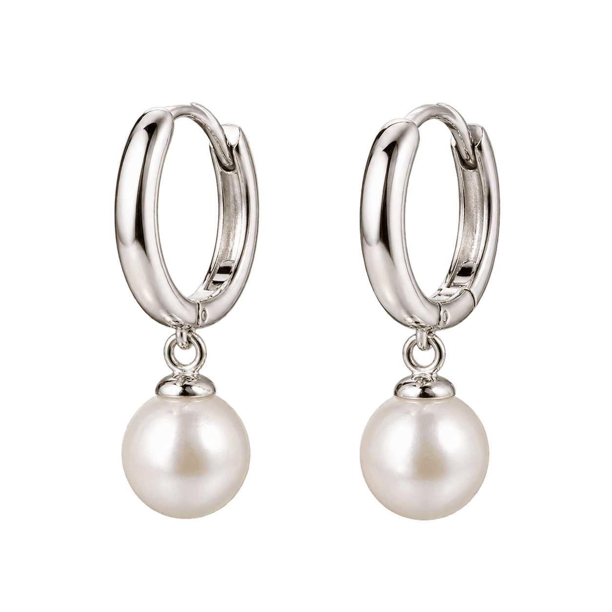 Silver earrings with pearl