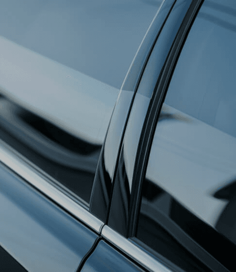 Странично автостъкло на автомобил с фабрично уплътнение