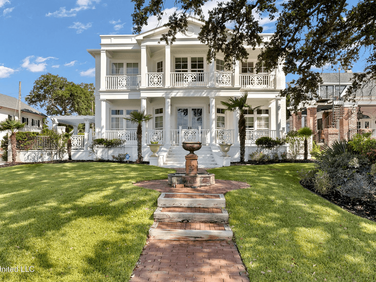 Luxury Homes in Biloxi, MS