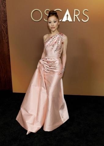 Image may contain Ariana Grande Clothing Dress Evening Dress Formal Wear Fashion Gown Adult Person and Wedding