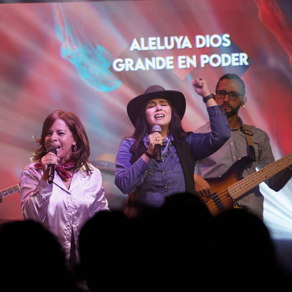 Cantantes alabanza