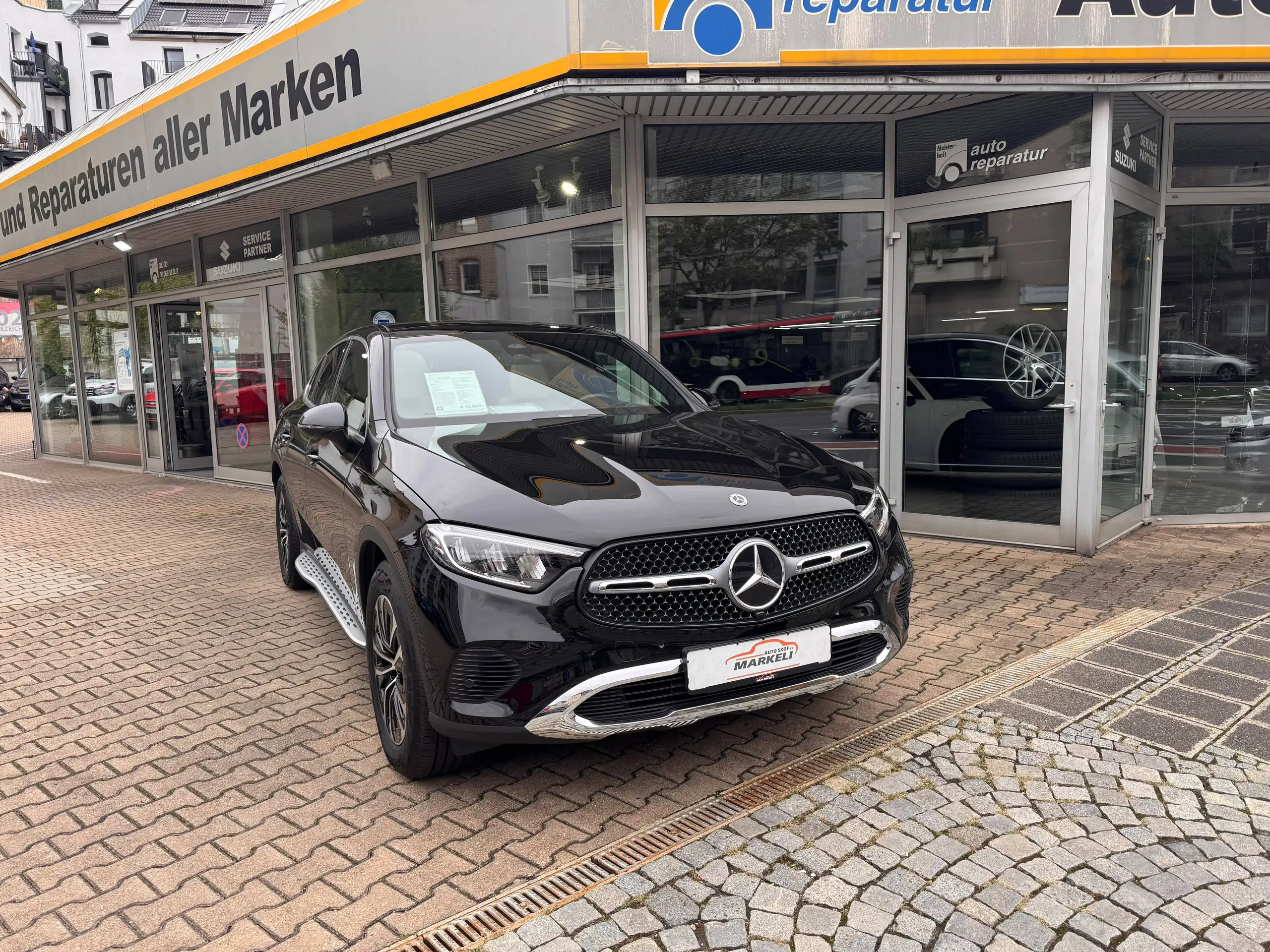 Mercedes-Benz GLC 220 d 4MATIC Coupé Avantgarde | PANO | DISTRONIC | AHK | MBUX | 16tkm
