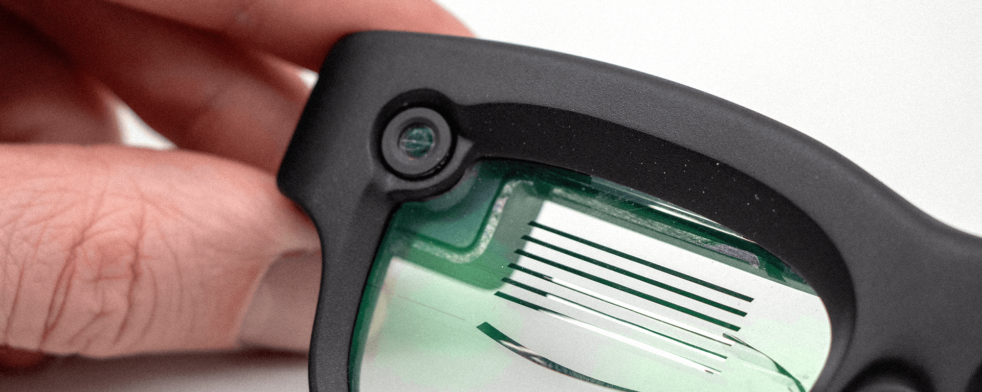Luna Glasses - Feature (Camera Integration)