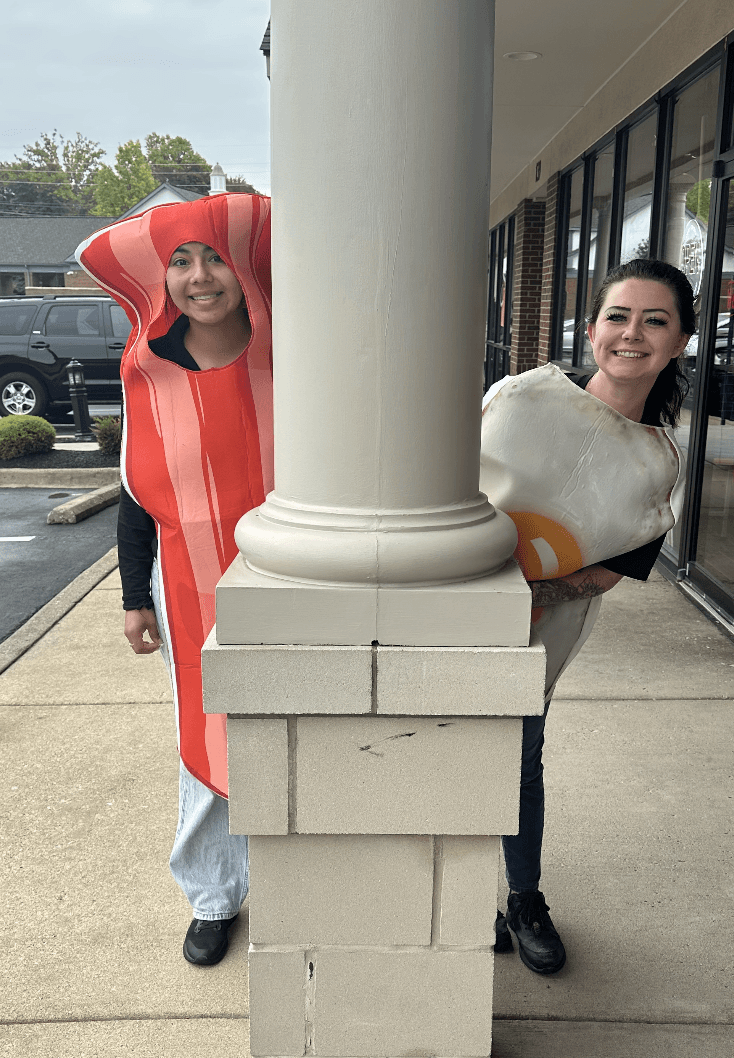 Kaityln - Wild Eggs Server at Landis Lakes