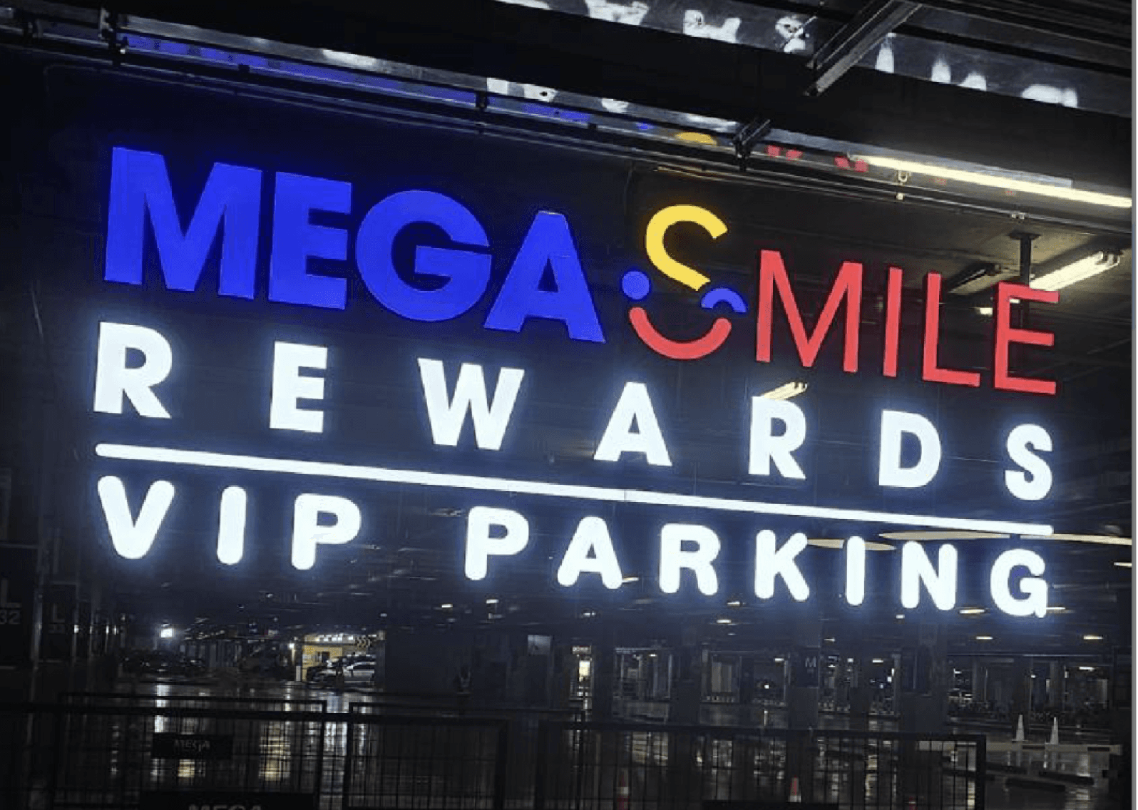 ป้ายไฟตัวอักษร รานจอดรถ