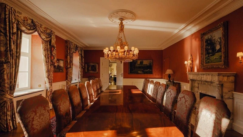  palace table and chairs