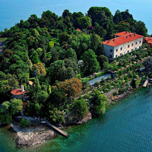 Isola Madre and Isola Bella: Hop-on Hop-off Boat Tour tickets in Stresa
