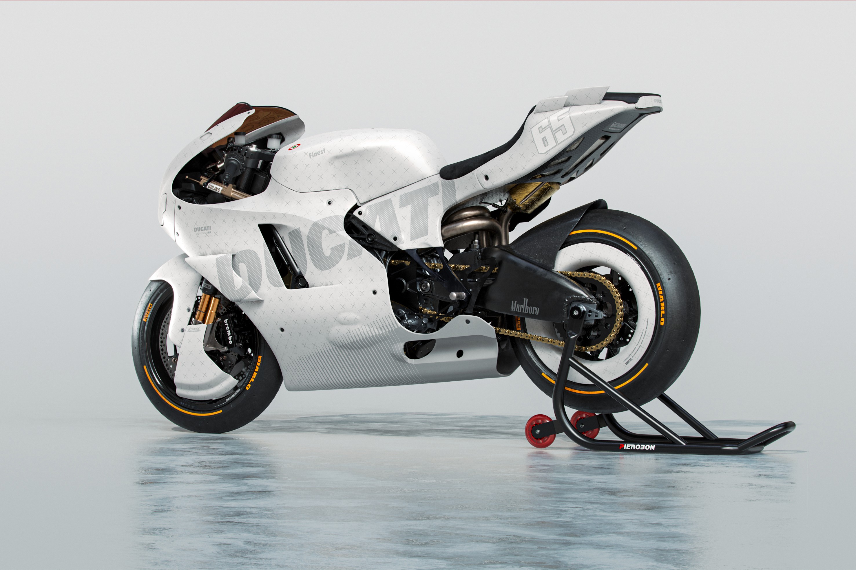 Render 3D di moto da Ducati Desmosedici RR con carene bianche, appendici aerodinamiche in carbonio e pneumatici da corsa pirelli in studio bianco.