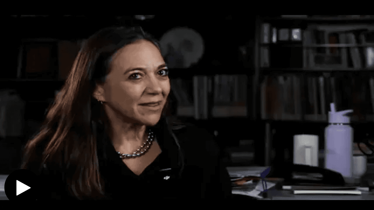 Silvia Forni talking with black background