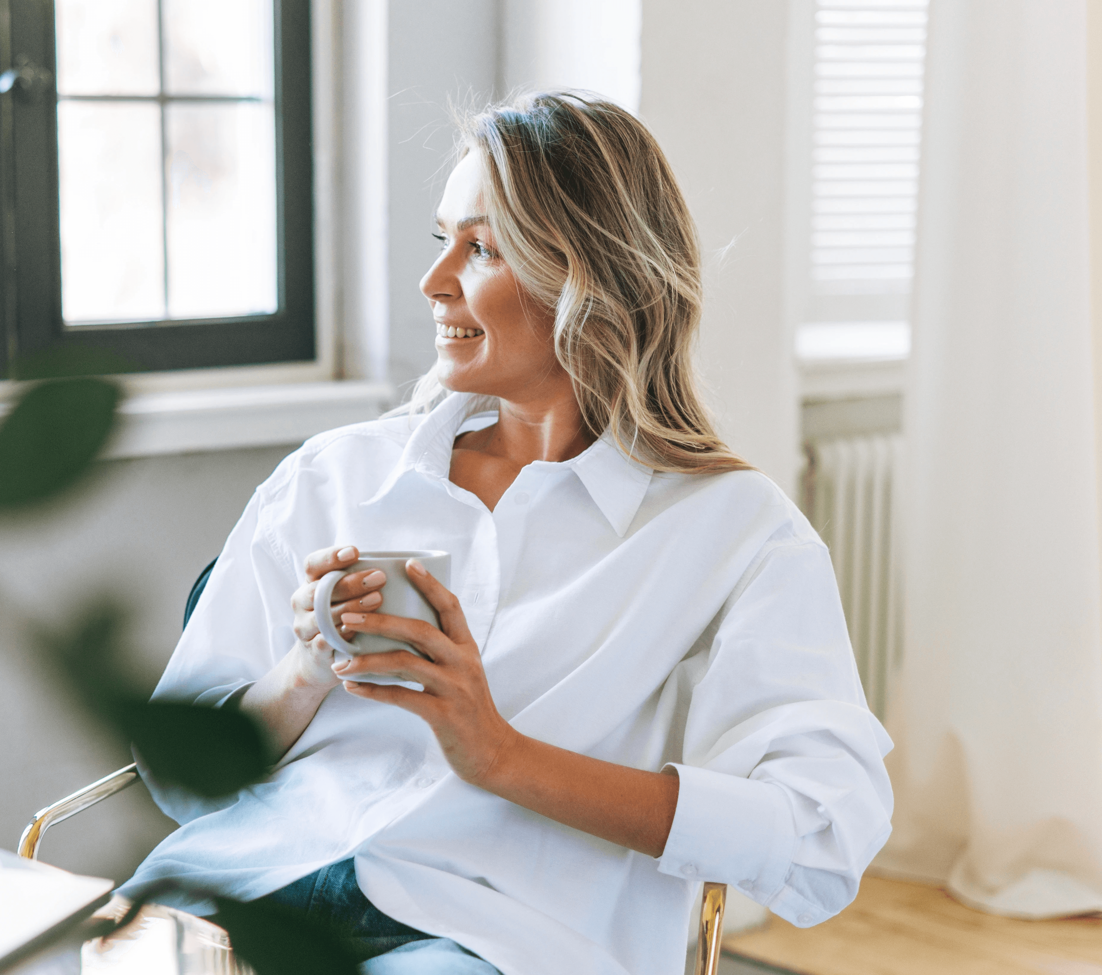 Operations manager tracking supplier and production issues