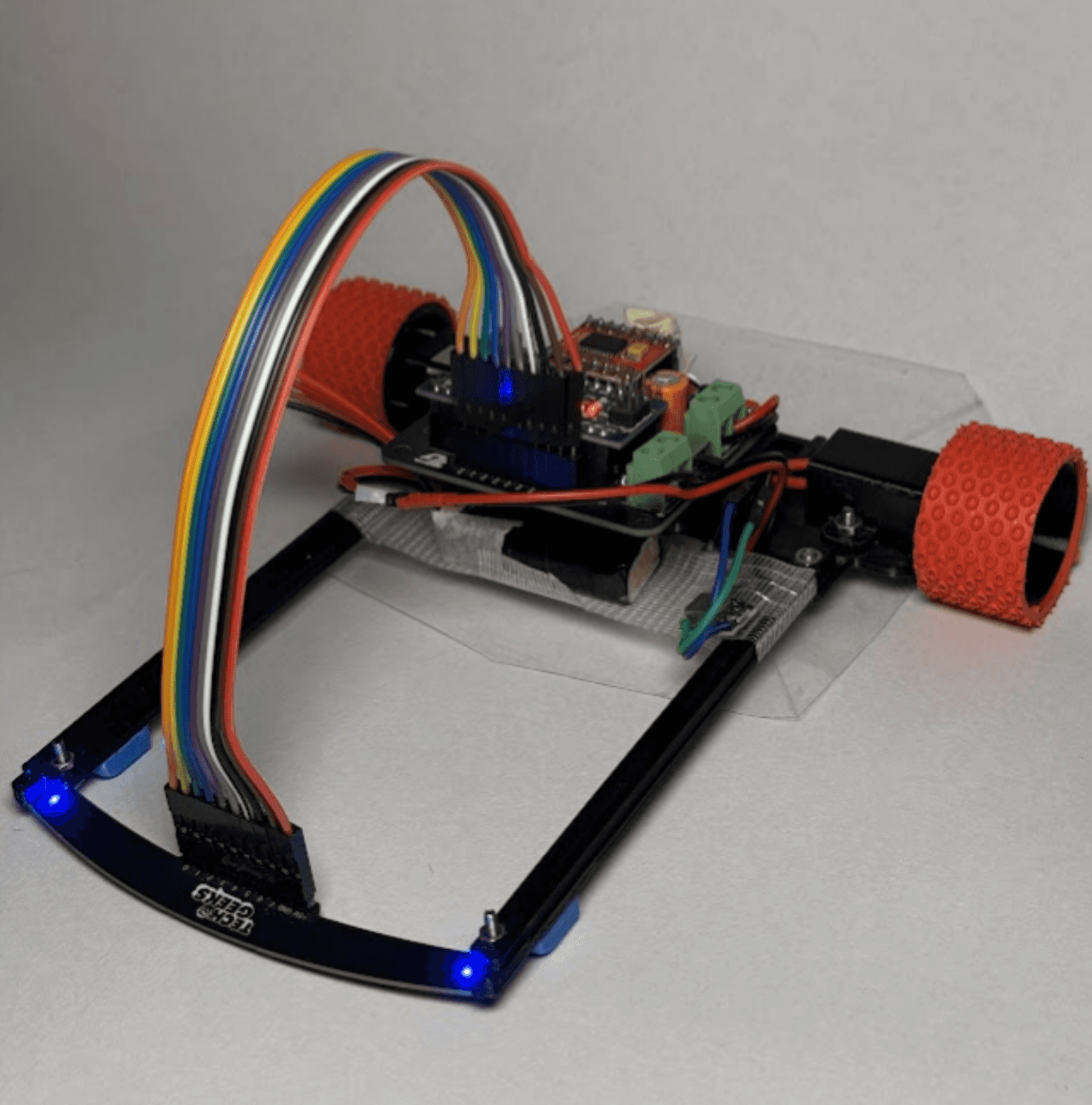 TECHGEEKS MARK 2 LINE FOLLOWING ROBOT REAL IMAGE 2