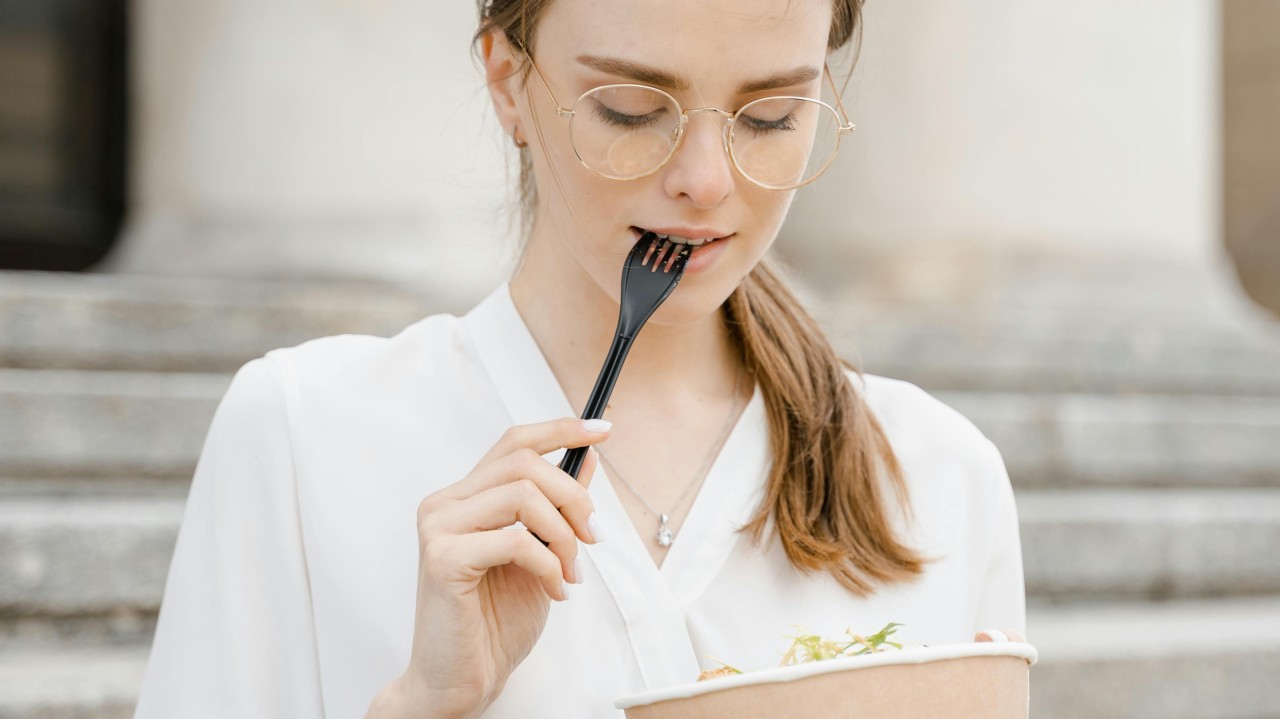eating salad - Why Am I Still Hungry on Tirzepatide