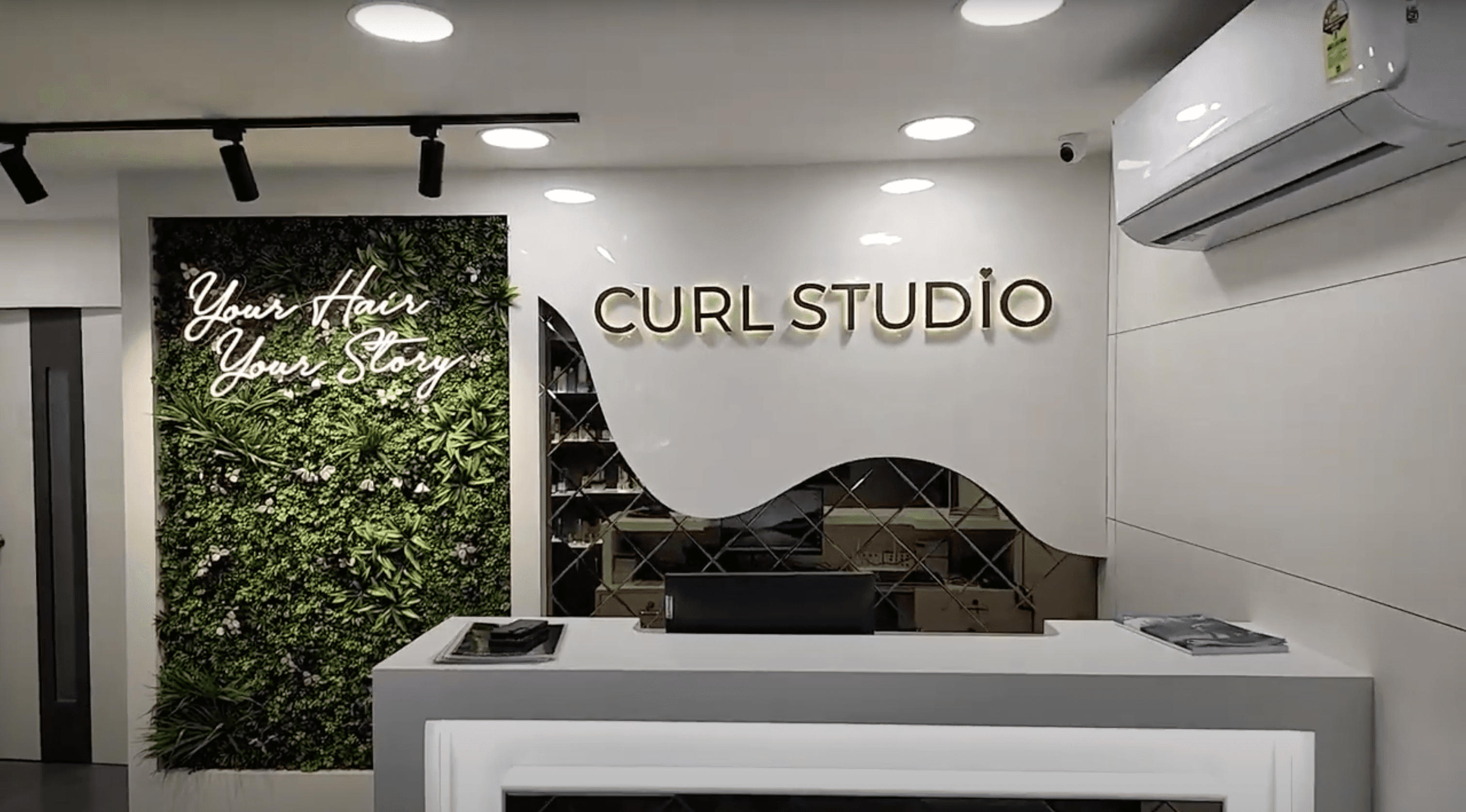 Your First Visit to Curl Studio: What to Expect