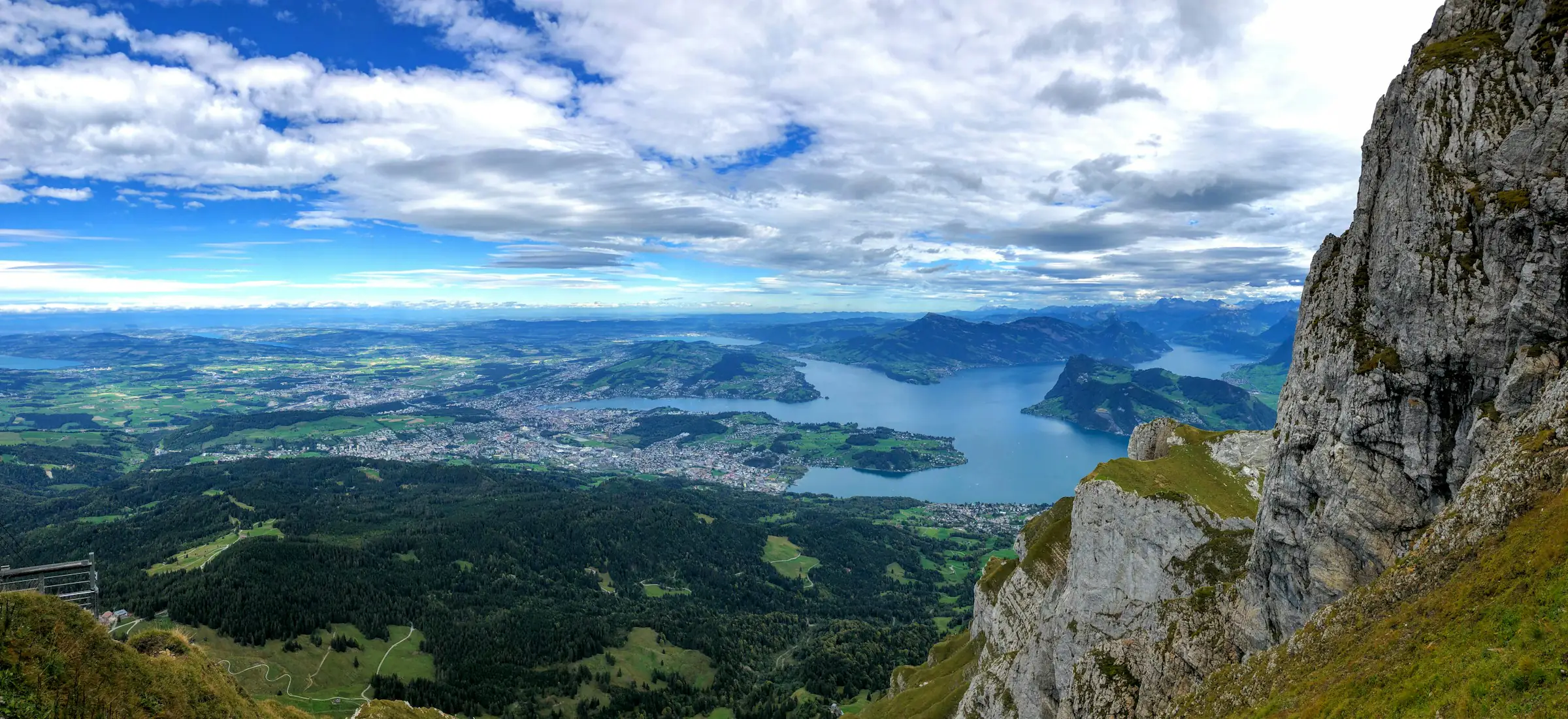 Kanton Luzern, Blick vom Pilatus über Vierwaldstättersee und Luzerner Land