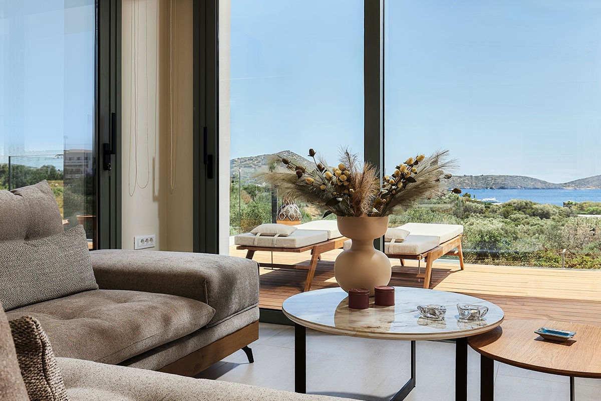 Luxury minimal chair