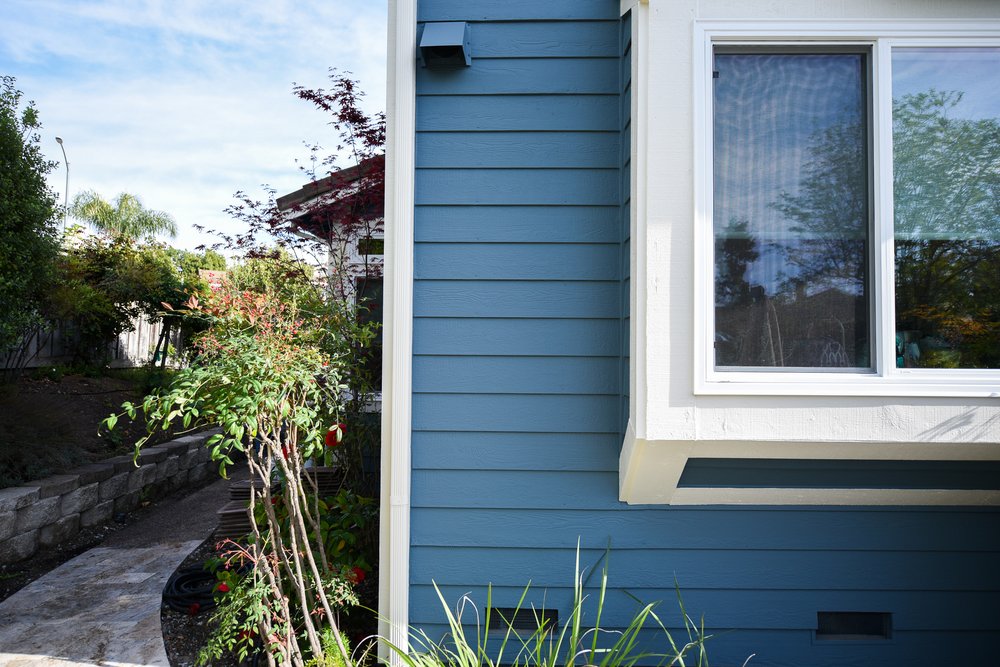Man and woman browsing laptop