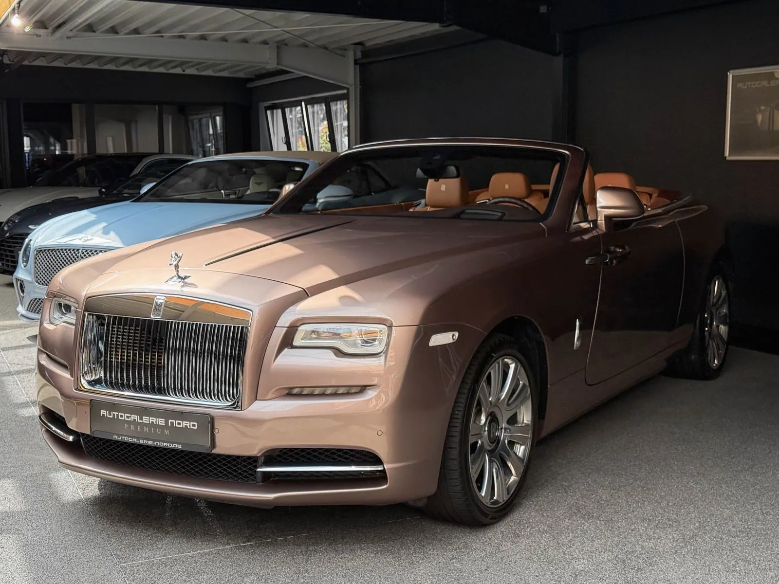 Rolls-Royce Dawn Bespoke+Nightvision+TeakDecking — Bild 1