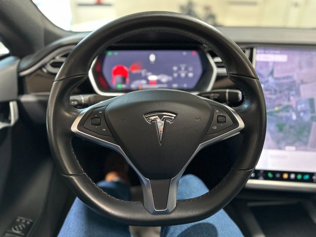 TESLA Model S 2018 RED Gebrauchtwagen - Galeriebild 13