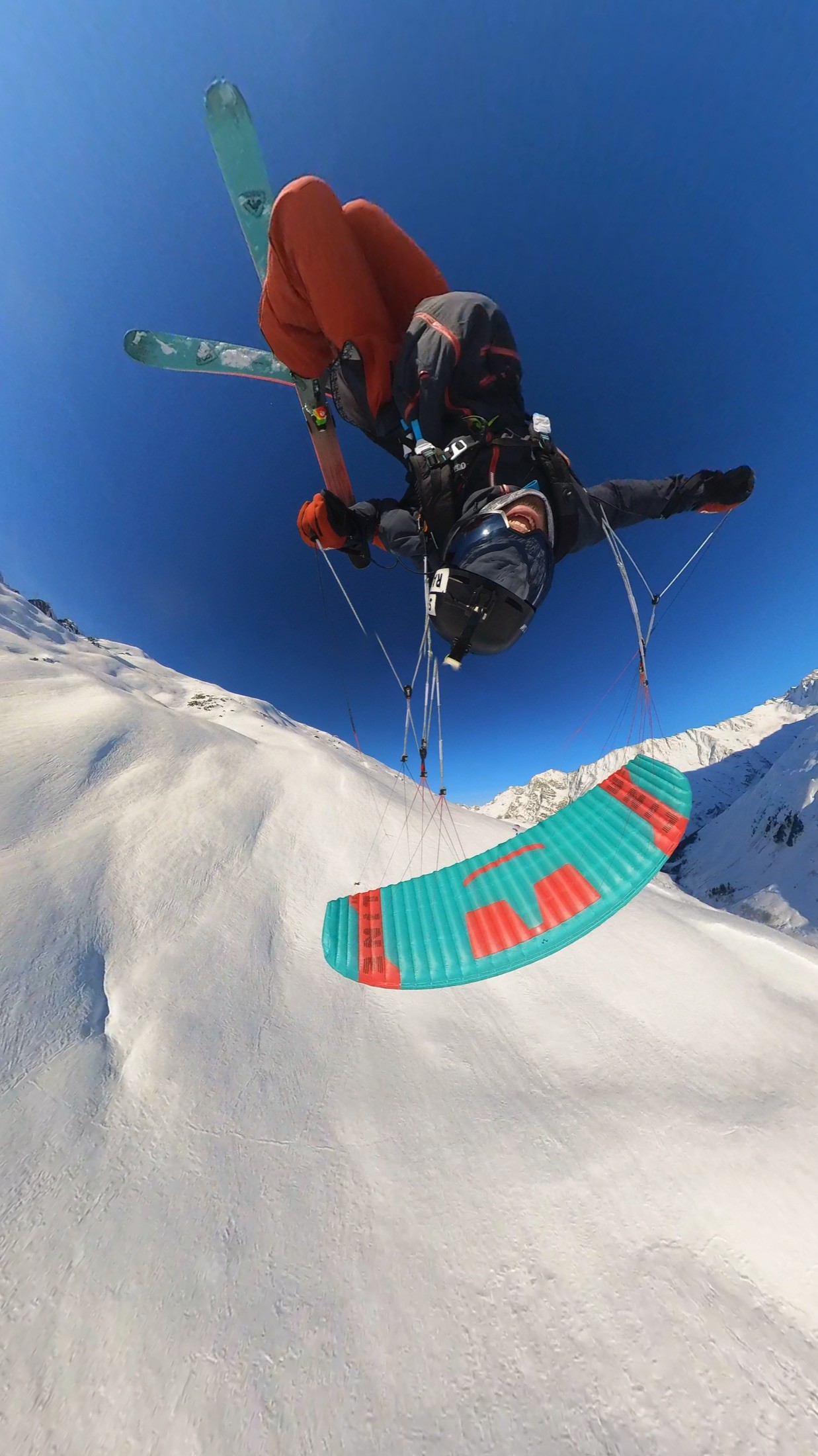 Tobi Deckert – speedriding flare barrel