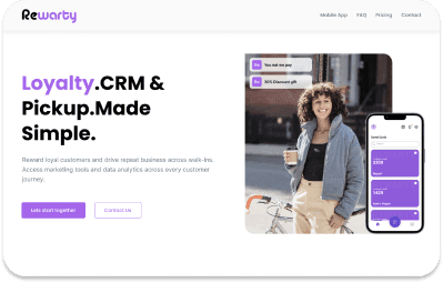 Casa Verde Framer template showcasing a woman with a phone and app interface.