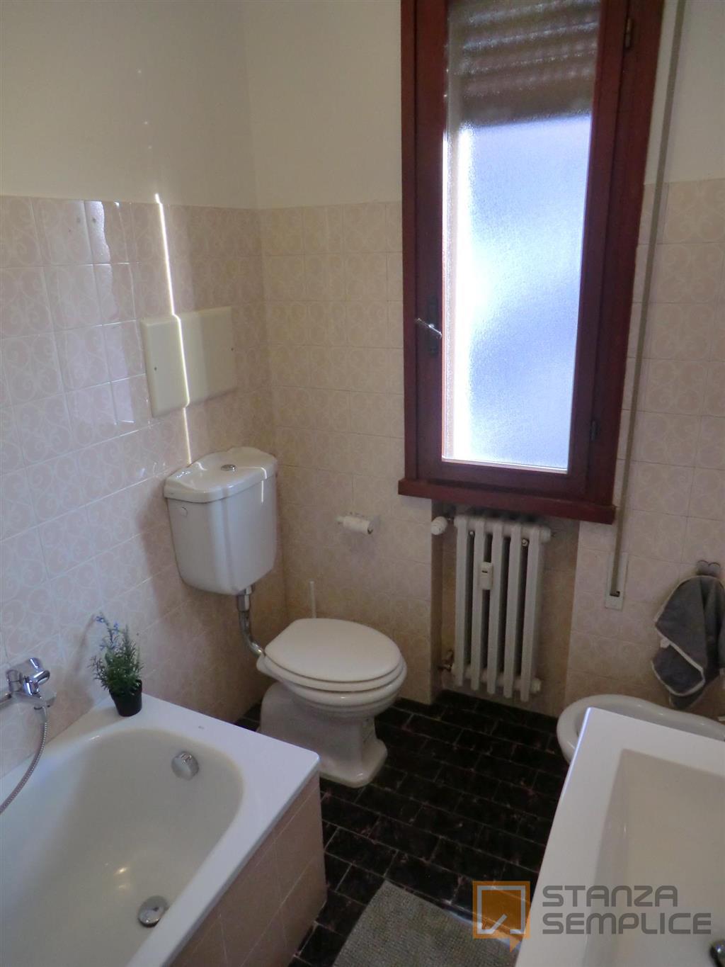 Stanza di 17.54 mq in Via San Roberto Bellarmino, Padova