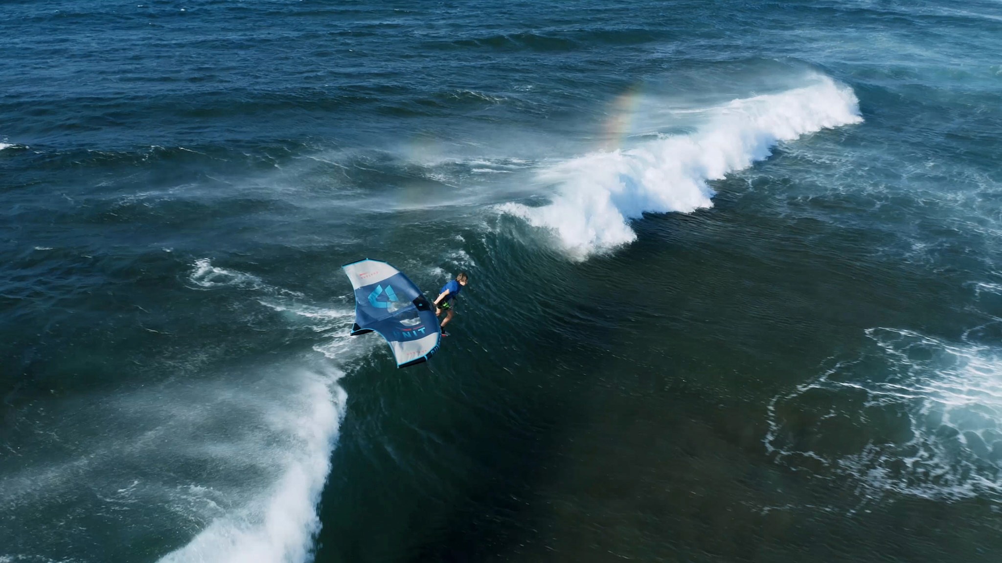 Bobo Gallagher winging in Hookipa, Maui