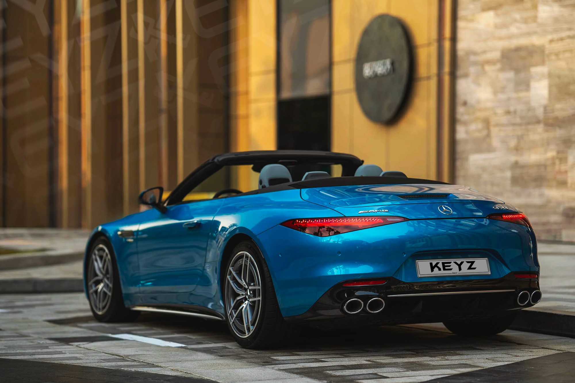 Vue extérieure arrière Mercedes SL 43 AMG Bleu – Location Sportive à Dubaï | Keyz Rent