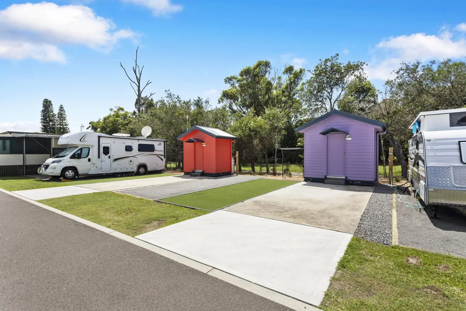 The Ensuite Block V1 modular home by Goldbeer Homes