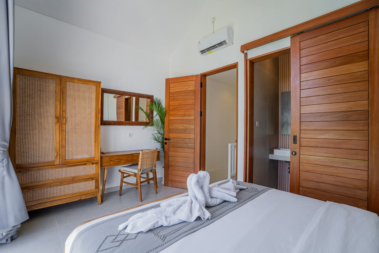 Completed 2-bedroom villa in Tumbak Bayuh, Canggu, overlooking rice fields