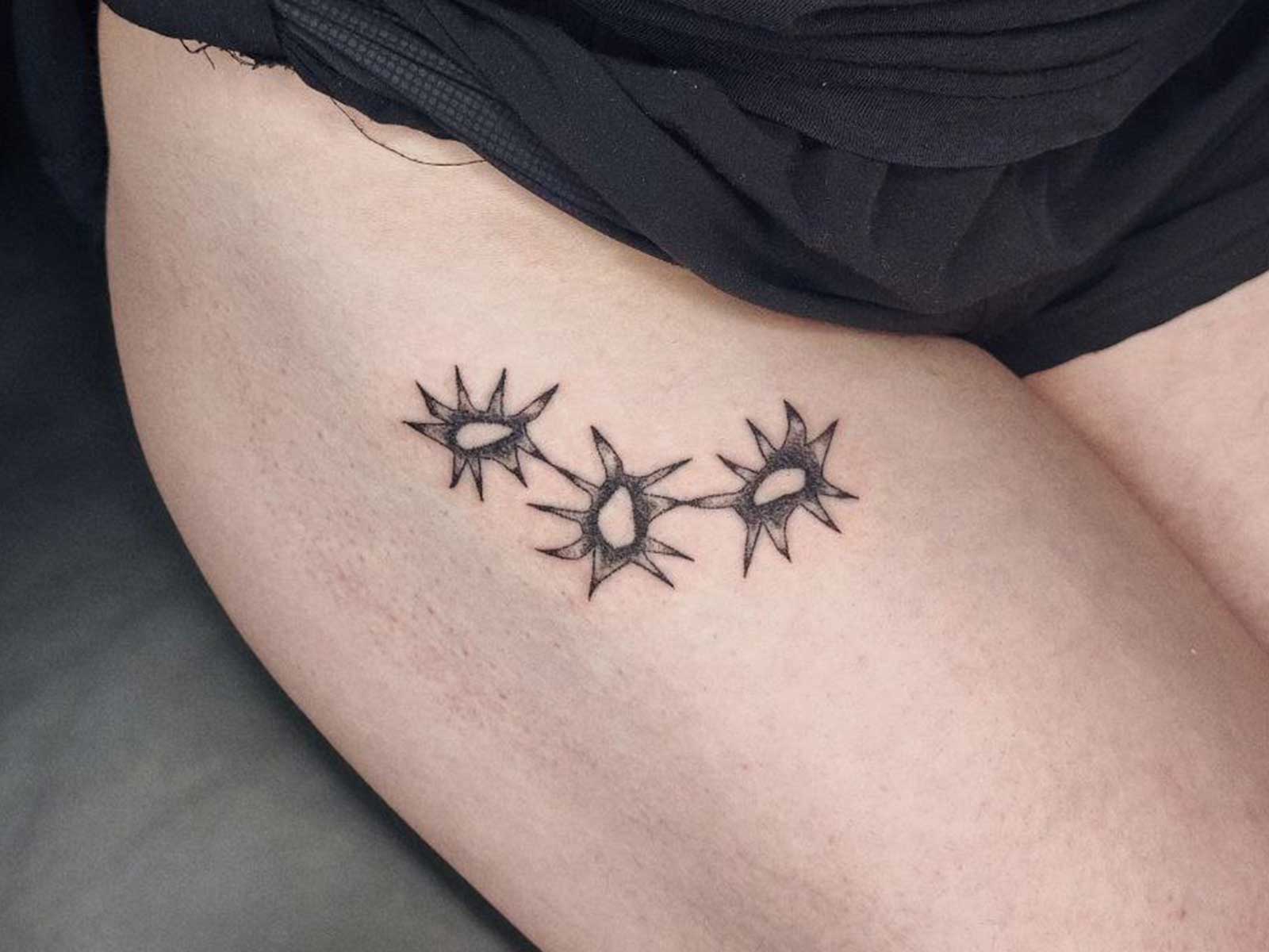 abstract flowers tattoo