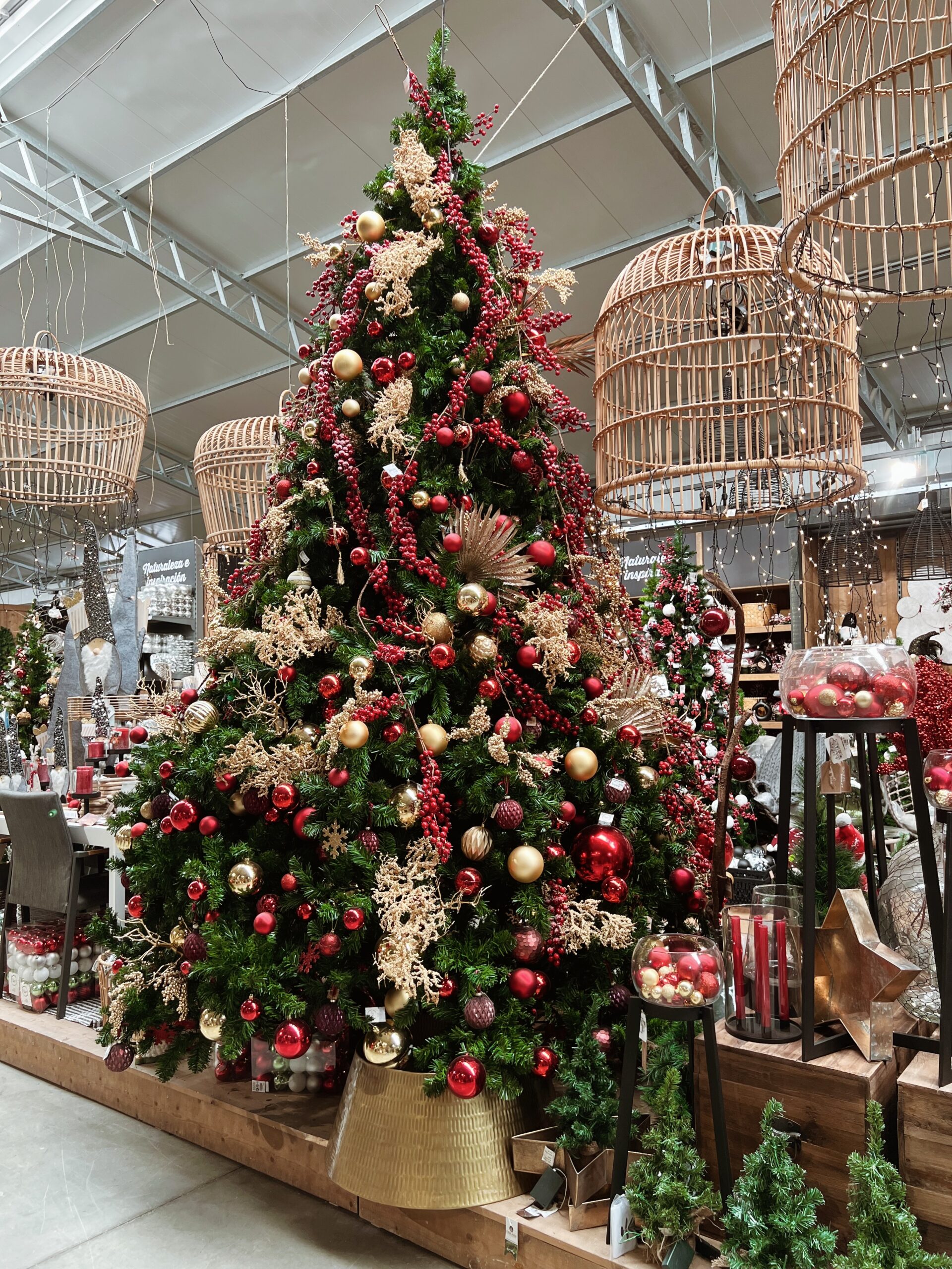 Sustainable and responsible Christmas decorations