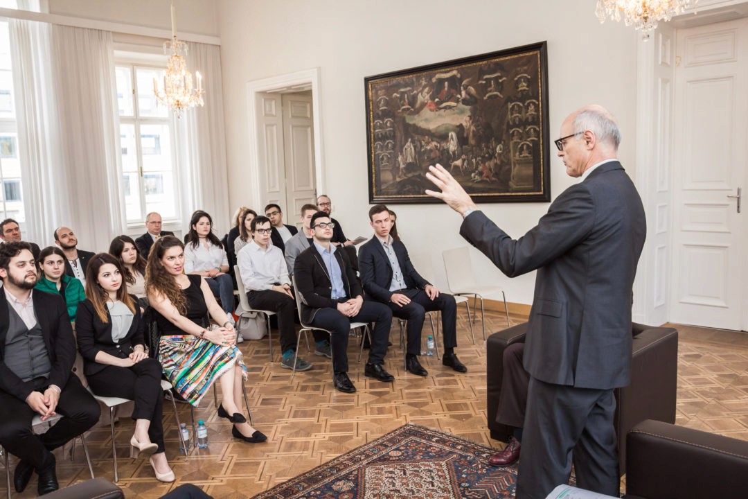 Dr. Karl Stoss, the CEO of Casinos Austria and the Austrian Lotteries talks to LBS students