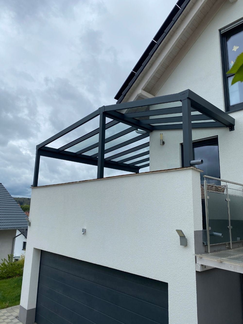 Terrassenüberdachung in Talheim – Ansicht der Konstruktion vor Ort