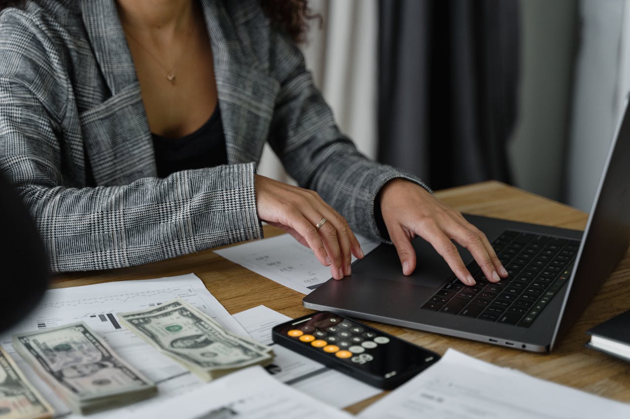 A person's calculating dental office employee bonus